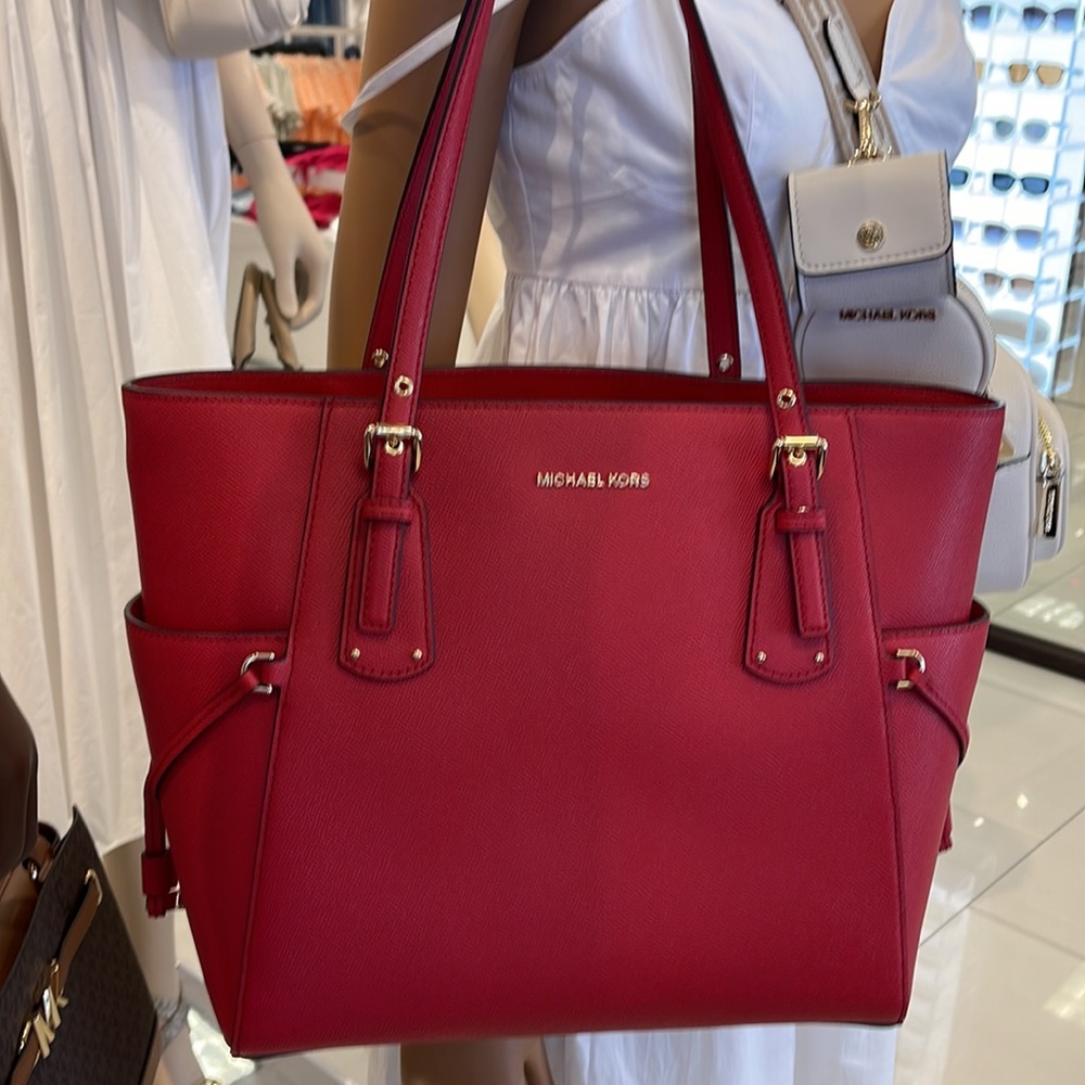 Michael Kors Voyagerl Saffiano Leather Tote - Picture 14 of 16
